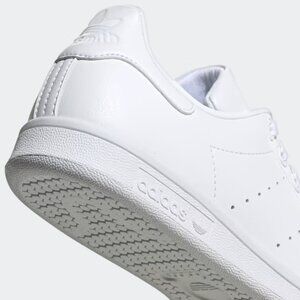 NWT Adidas Stan Smith Shoes in 7.5 in Cloud White/Core Black/Cloud White